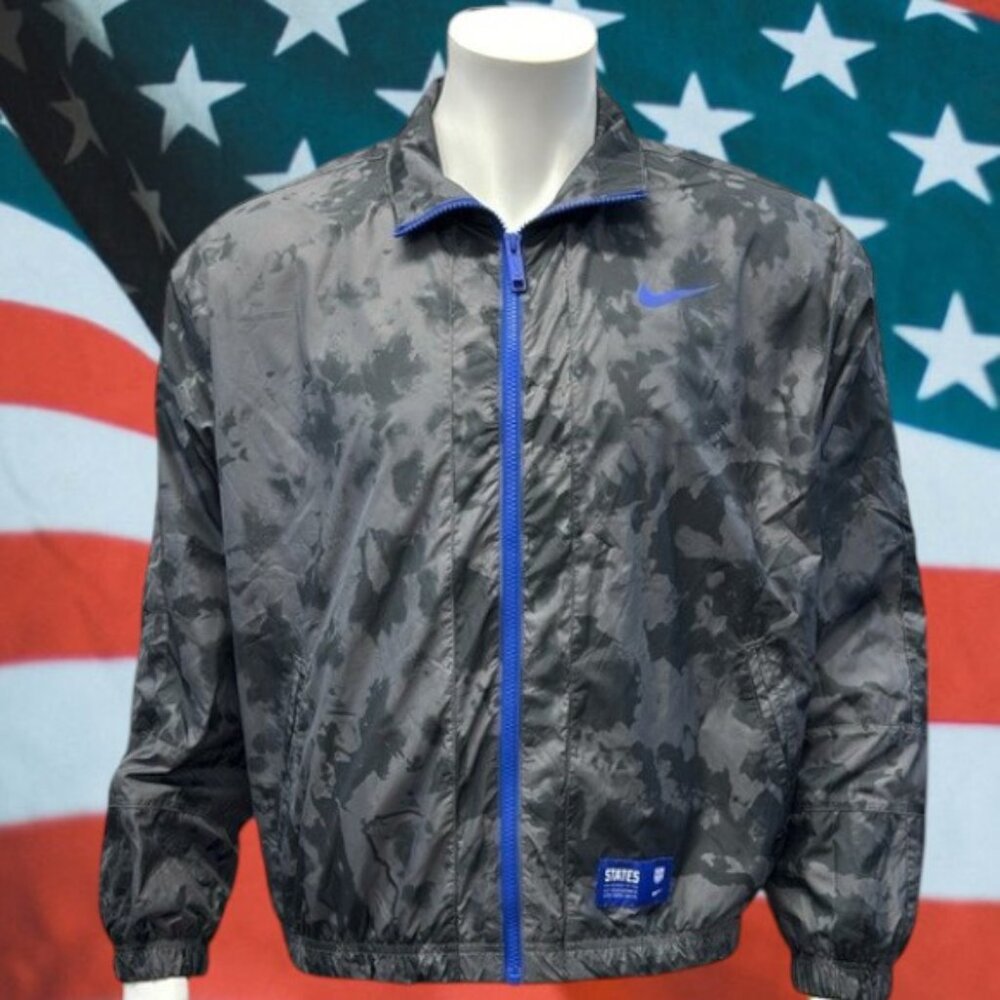 NWOT Nike USWNT Team USA Essential Women's US Soccer Jacket #DN1139-010 Large